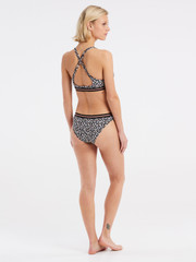 PRTHATYAI 23 Blumen-Triangel-Bikini-Set